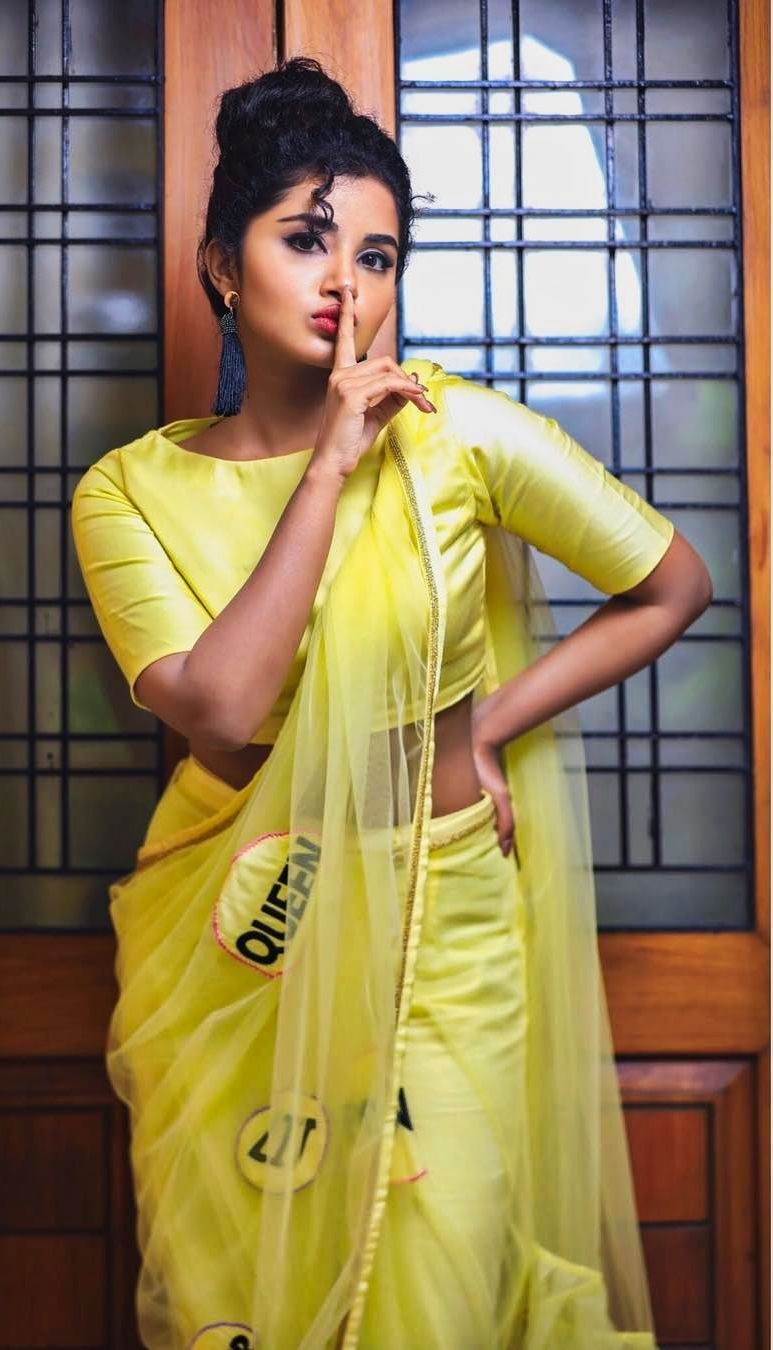 780x1350 Anupama Parameswaran Latest Saree Photo 001, Phone