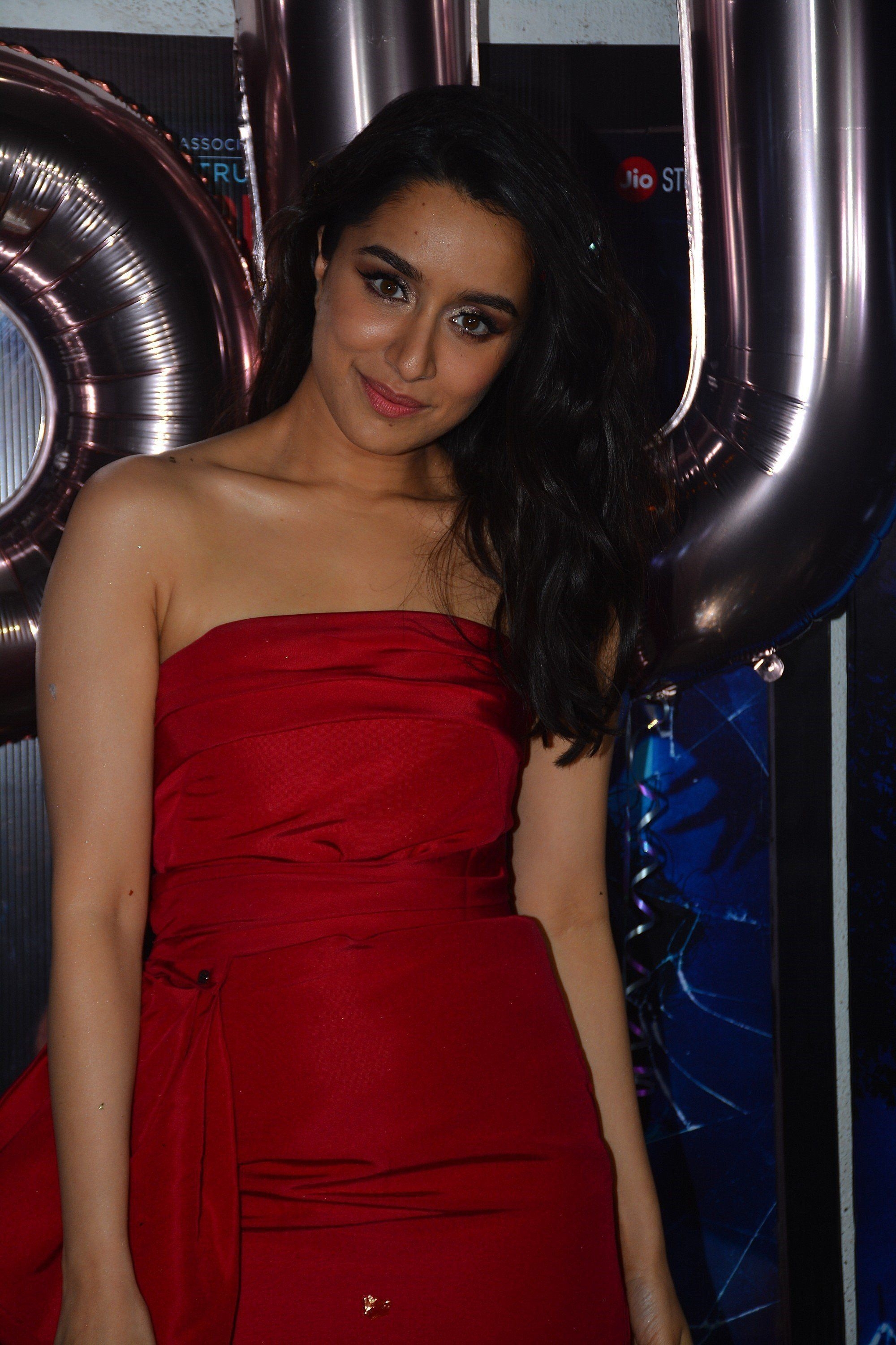 2000x3000 Shraddha Kapoor Photo At Success Party Of Film Stree (1). Indian actresses, Indian celebrities, Bollywood celebrities, Phone