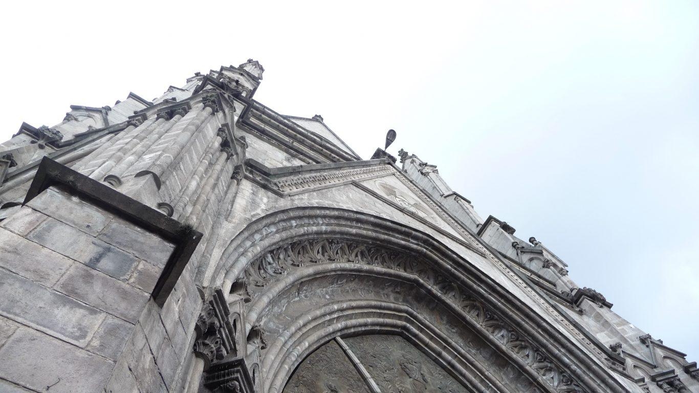 1370x770 Religious: Basilica Del Voto Nacional Religion Quito Church Ecuador, Desktop