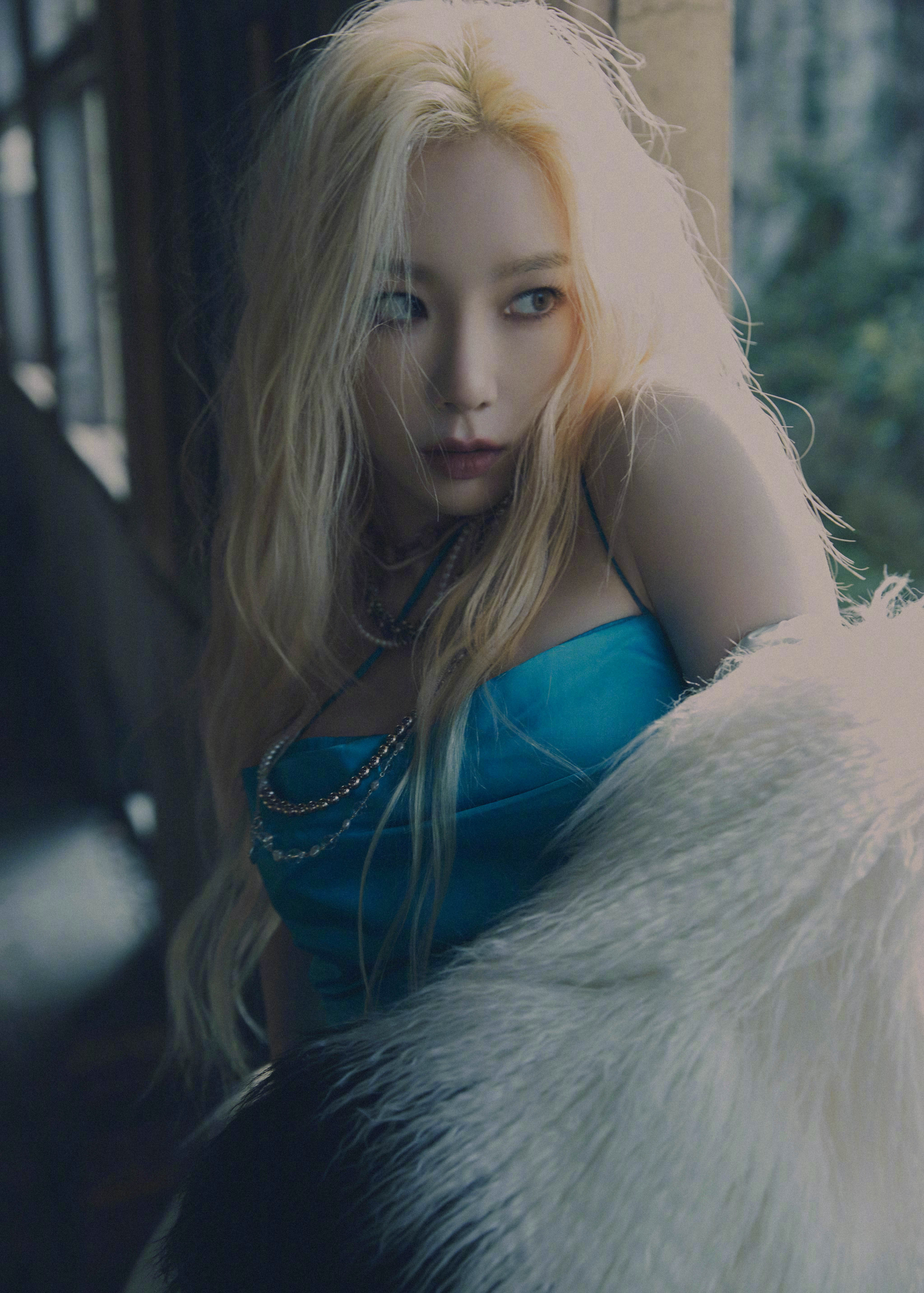 3650x5110 Taeyeon INVU Teaser Concept Photo (51 Photo) (HD HQ)-Pop Database Dbkpop.com, Phone