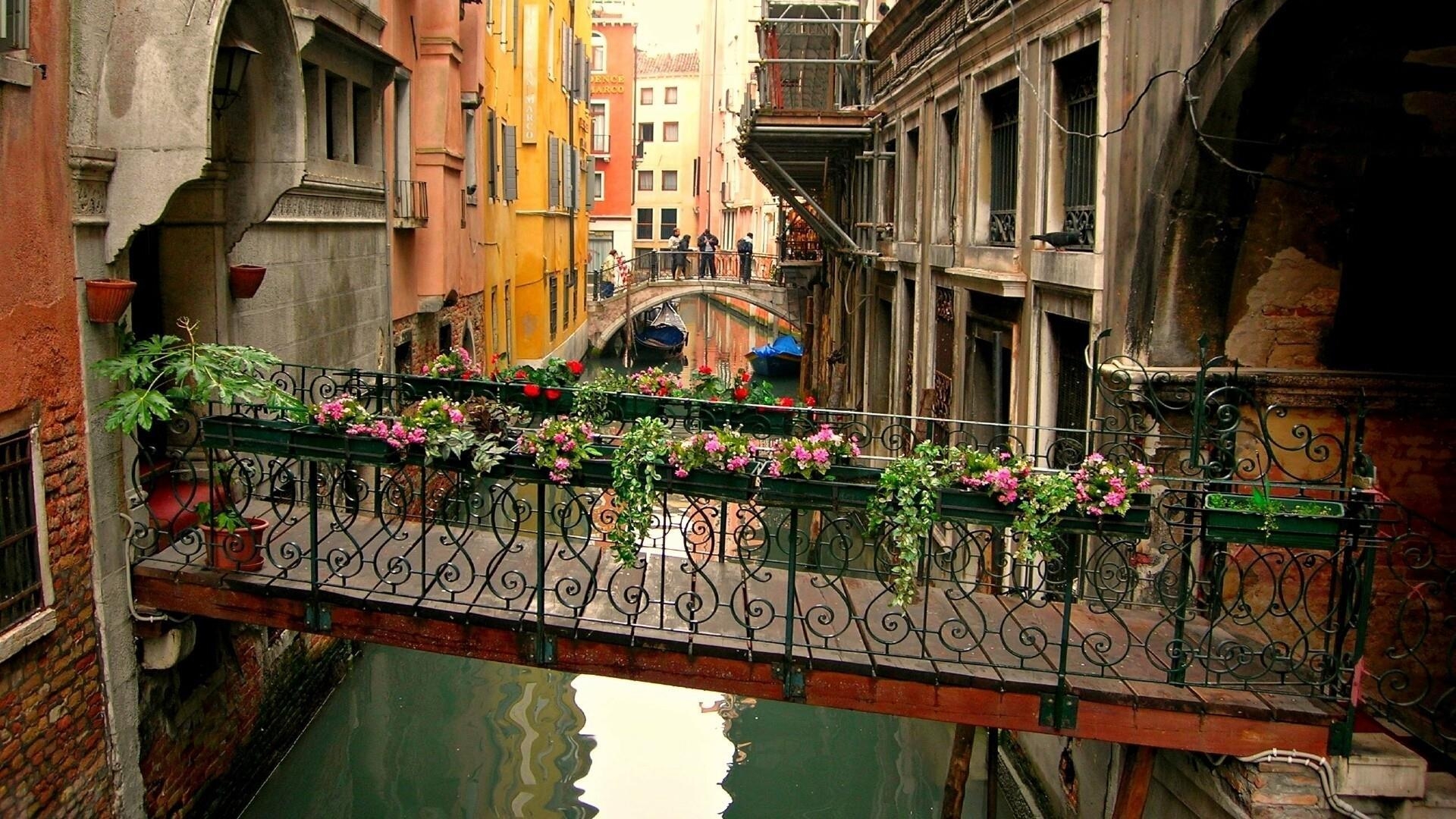 1920x1080 Bridges Over The Canal, Venice HD Wallpaper. Wallpaper Studio 10, Desktop