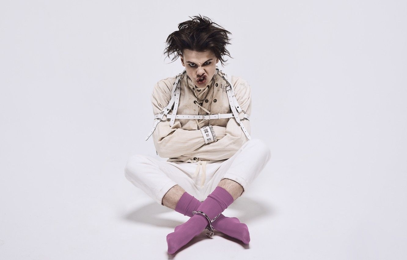 1340x850 Yungblud Wallpaper Free Yungblud Background, Desktop