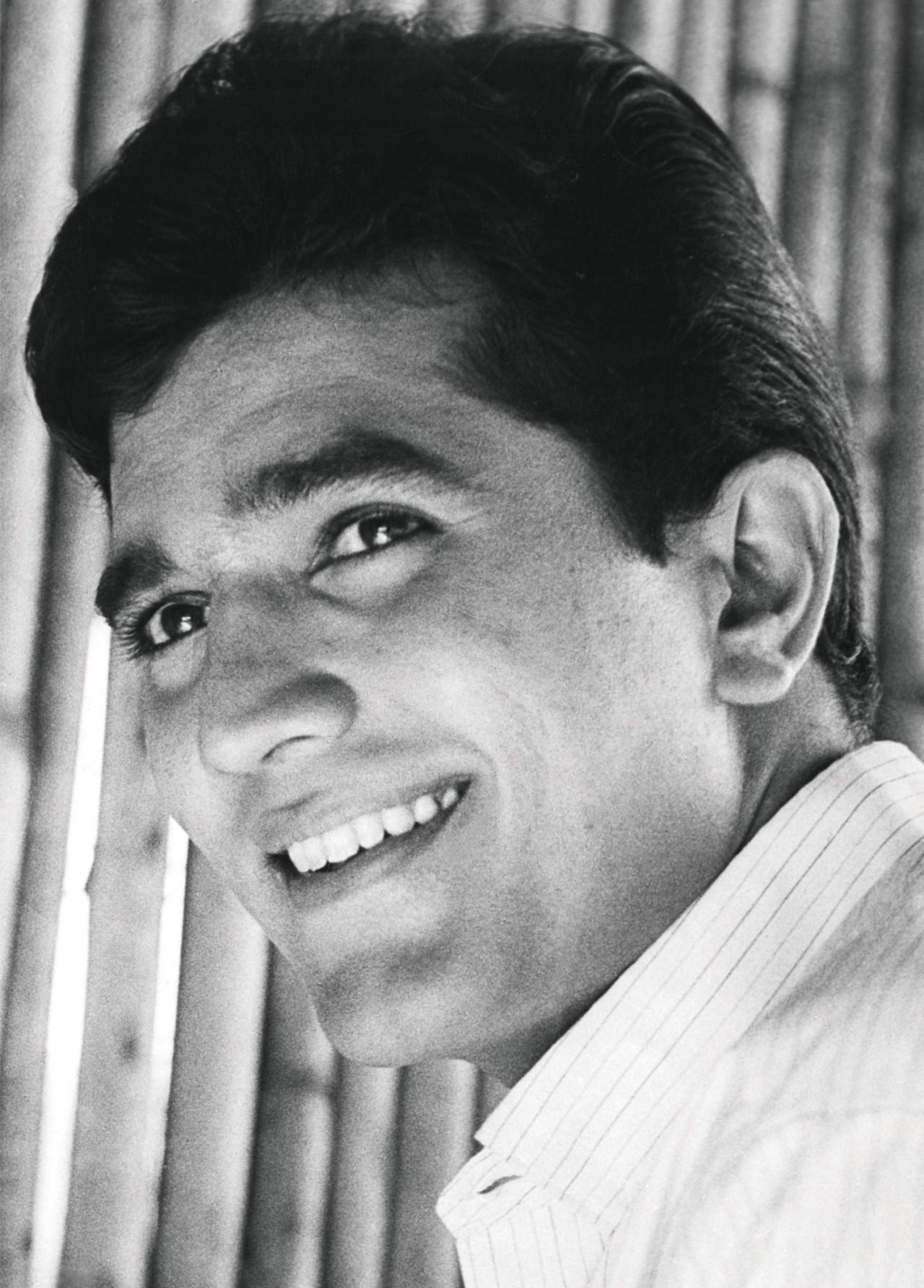 1280x1790 Rajesh Khanna. Rajesh khanna, Old film stars, Bollywood, Phone