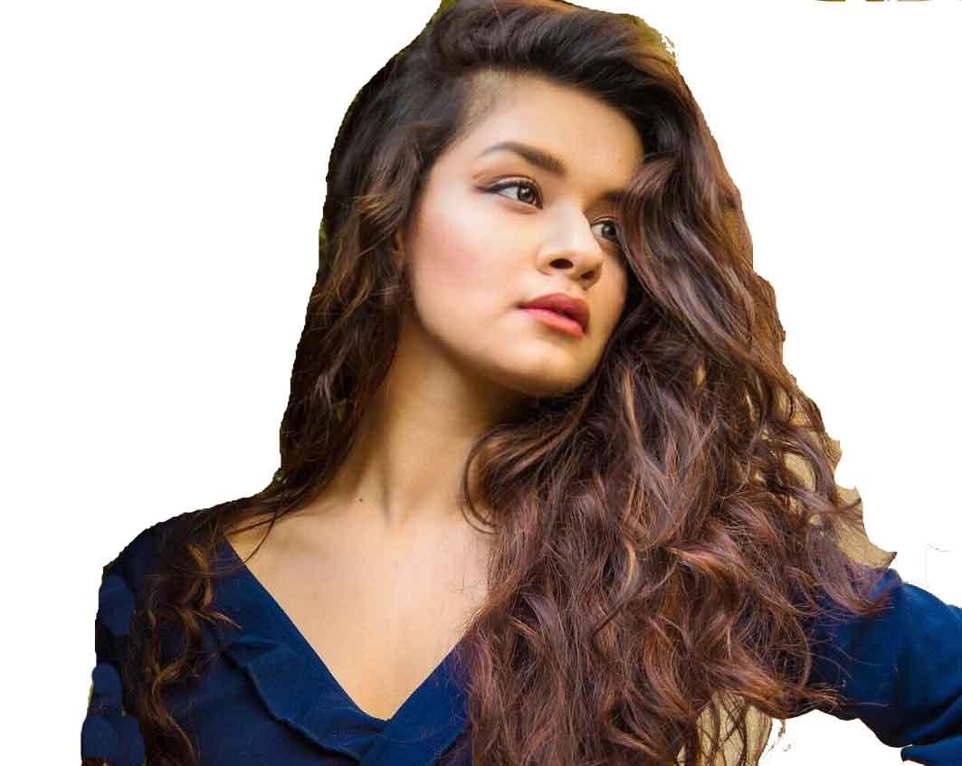 1070x850 Actress Avneet Kaur wants to be director, Desktop