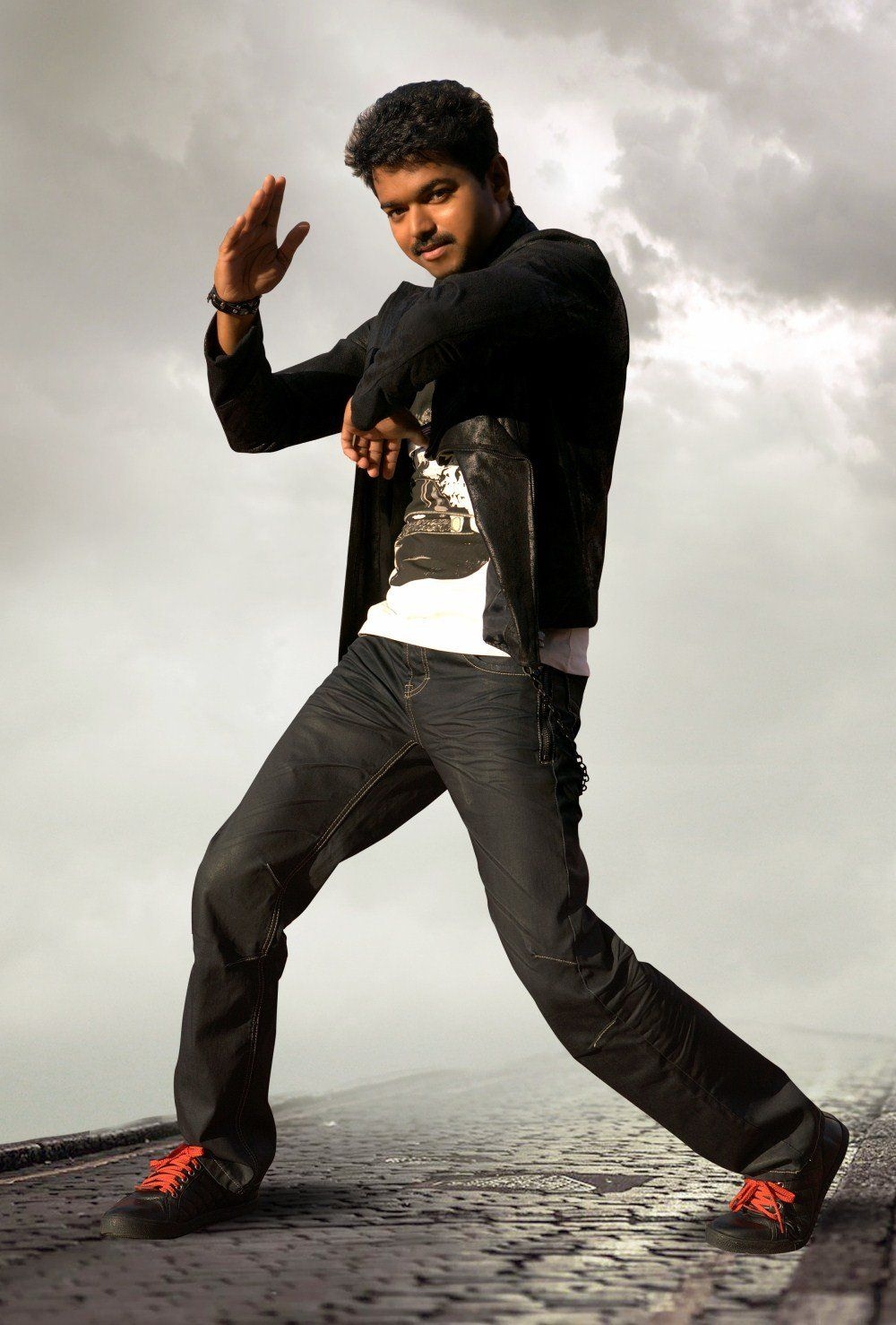 1000x1480 Thalaivaa (2013), Phone