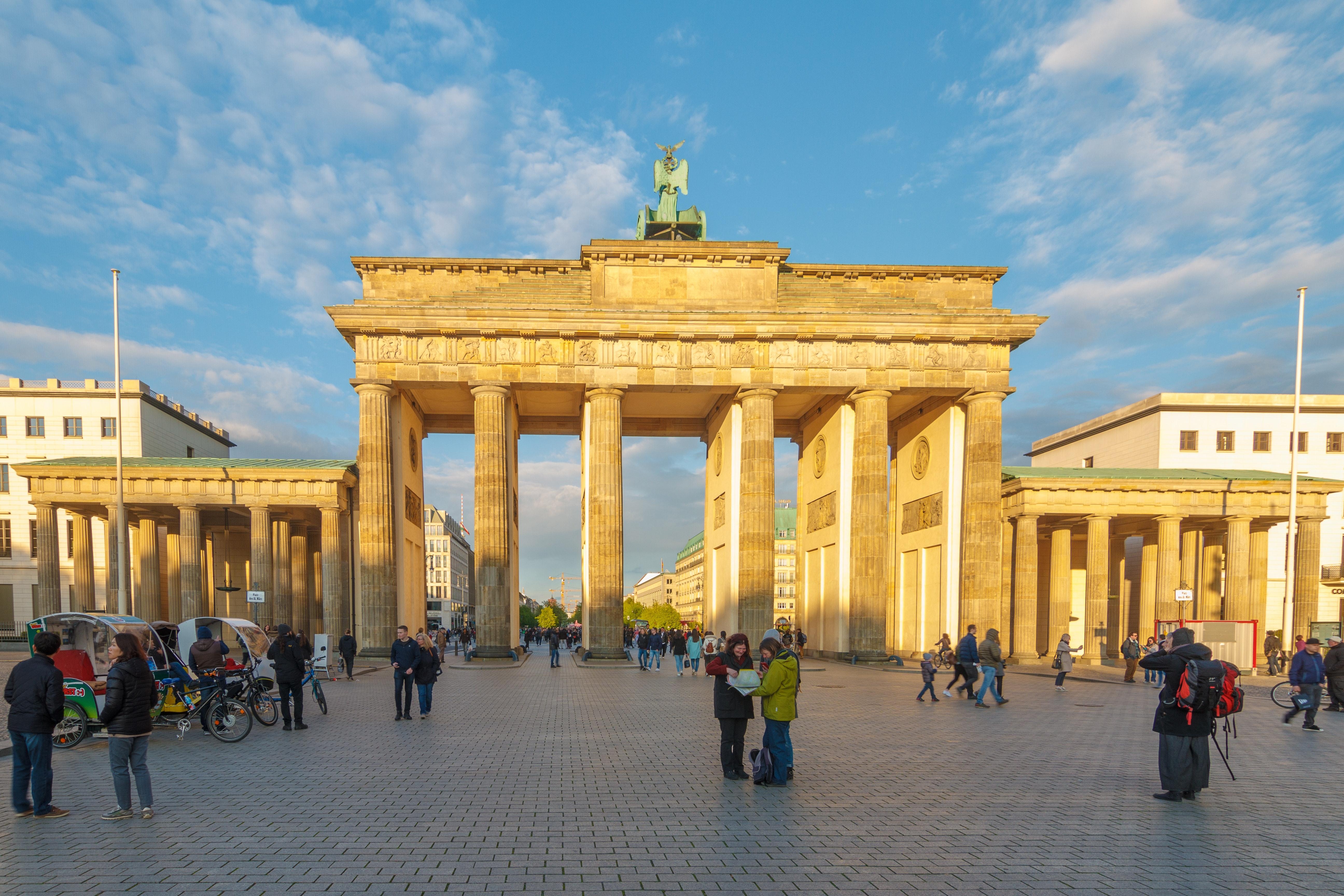 5190x3460 Free of behind, berlin, brandenburg gate, Desktop