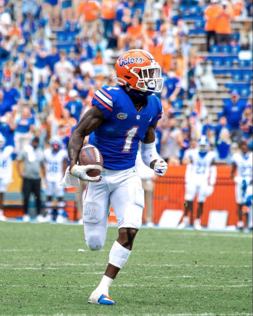 970x1200 Kadarius Toney is a threat. Love him at Florida. Can't wait for him to play on Sundays. Gators football, Florida state football, Florida gators football, Phone