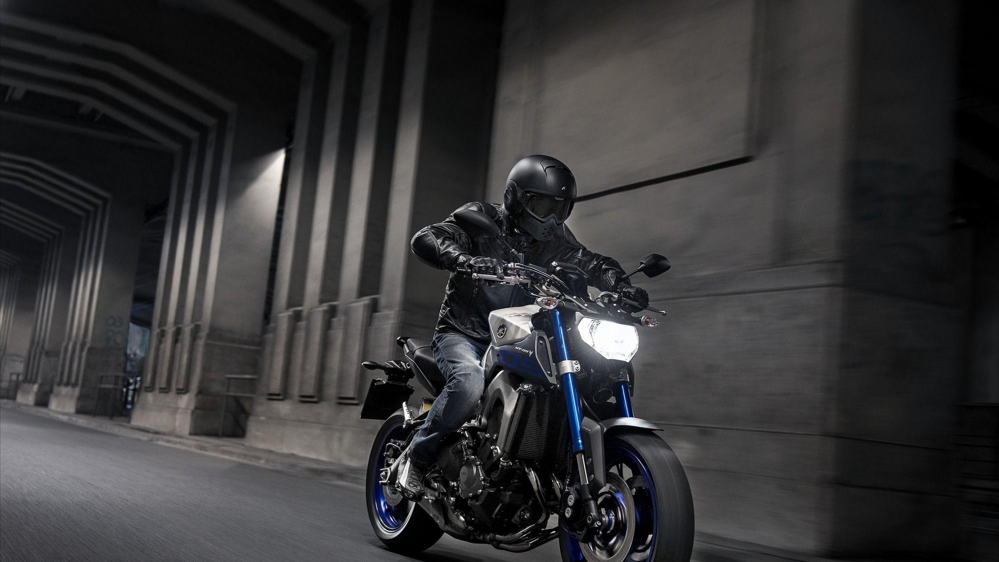 2000x1130 Yamaha MT 09 « About Town Bike Hire London. Motorcycle And Scooter, Desktop