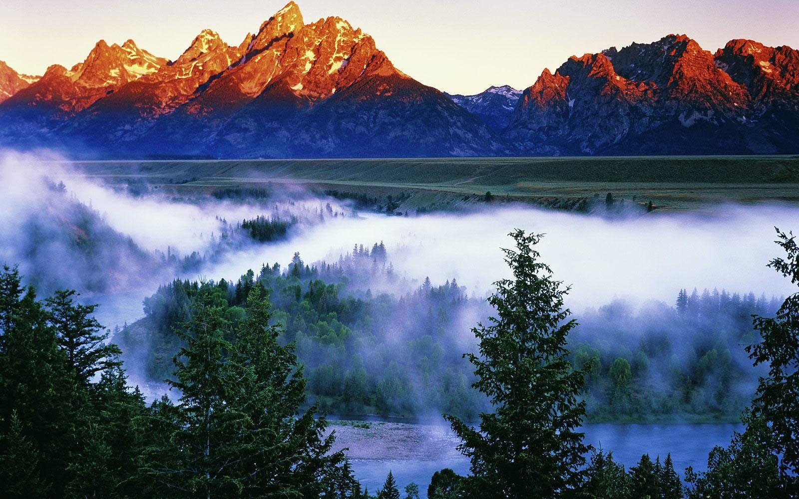 1600x1000 River's Edge: wallpaper: Snake River in Grand Teton National Park, Desktop