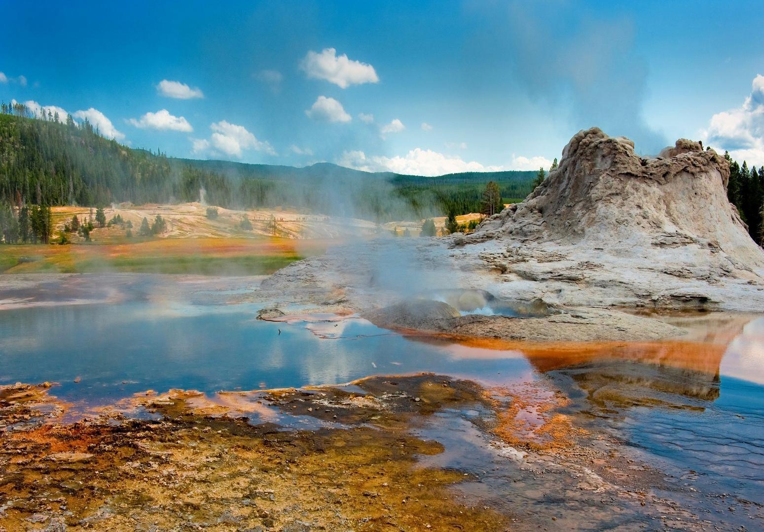 1550x1080 Free Desktop Wallpaper, Yellowstone National Park, Desktop