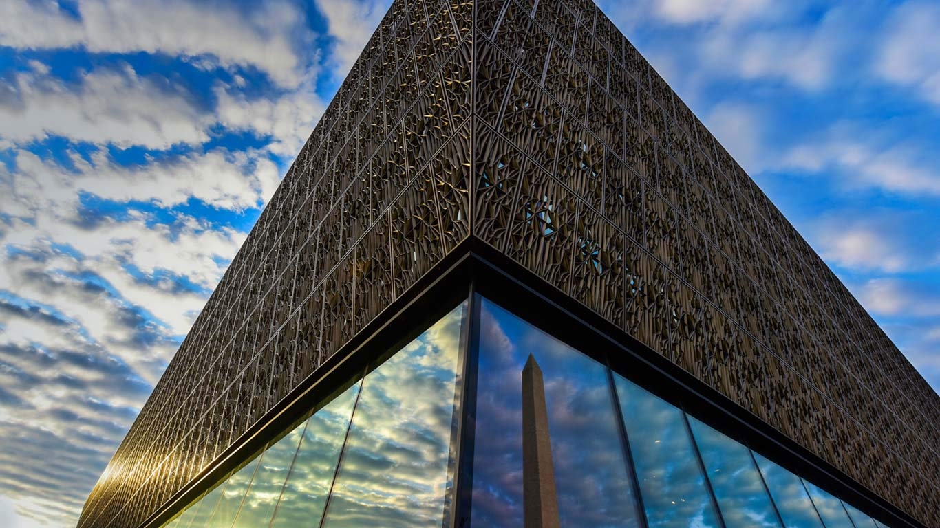 1370x770 The Smithsonian Institution''s National Museum of African American, Desktop