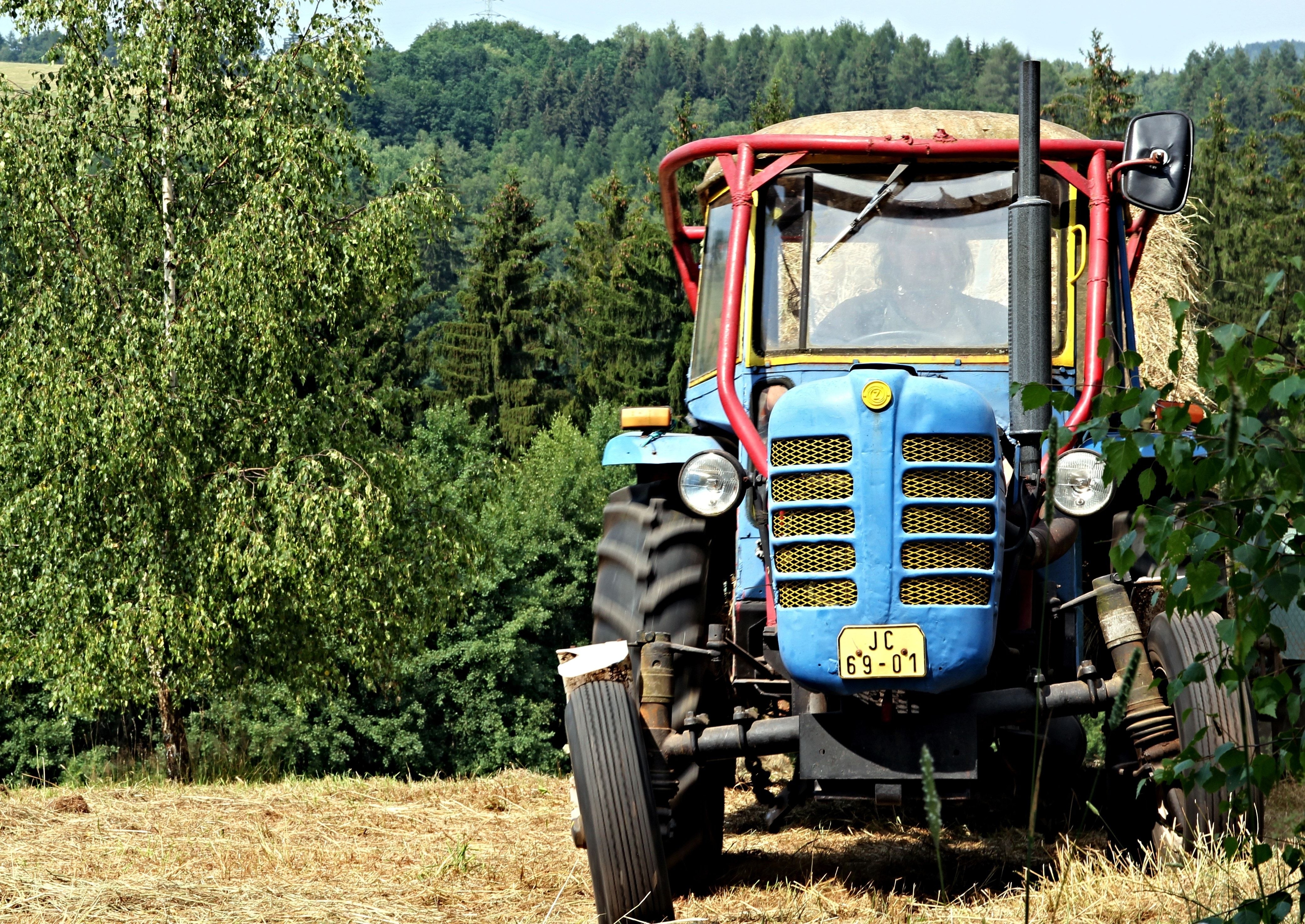 4180x2960 royalty free zetor image, Desktop