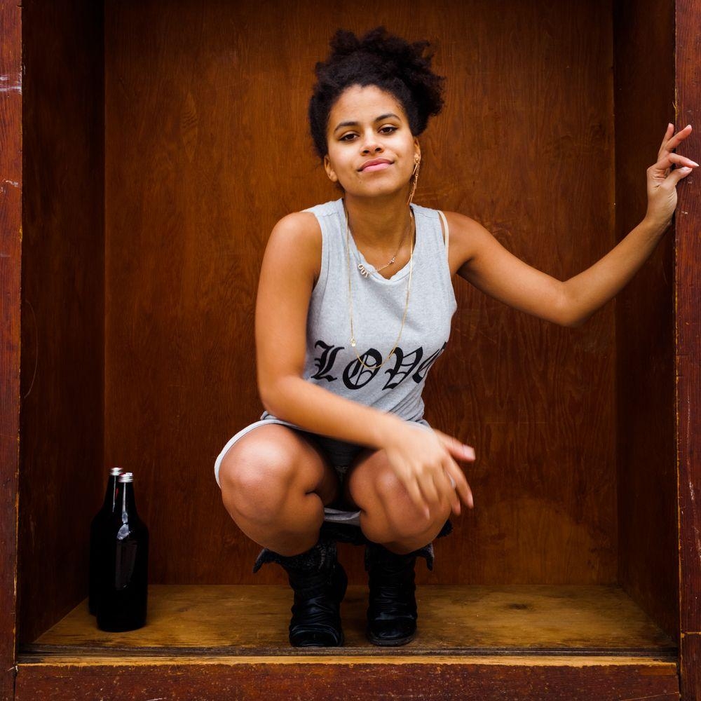 1000x1000 Zazie Beetz photo Hill Photo, Phone