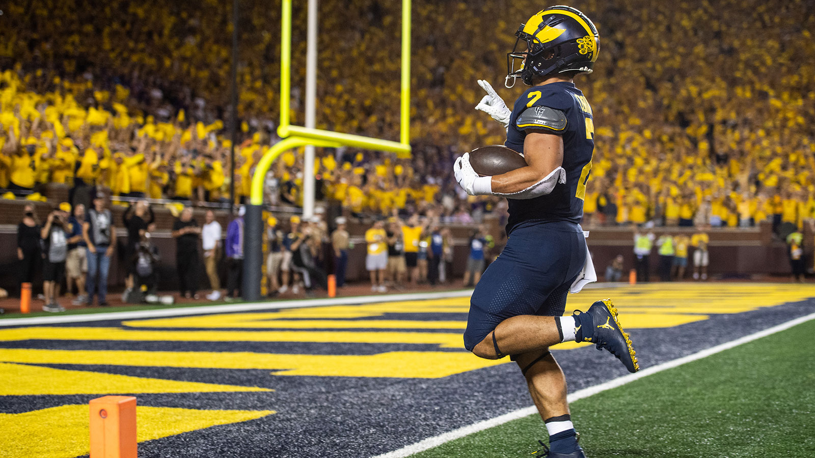 1600x900 Trio of Corum Touchdowns Pace Wolverines to Primetime Win Over Huskies of Michigan Athletics, Desktop