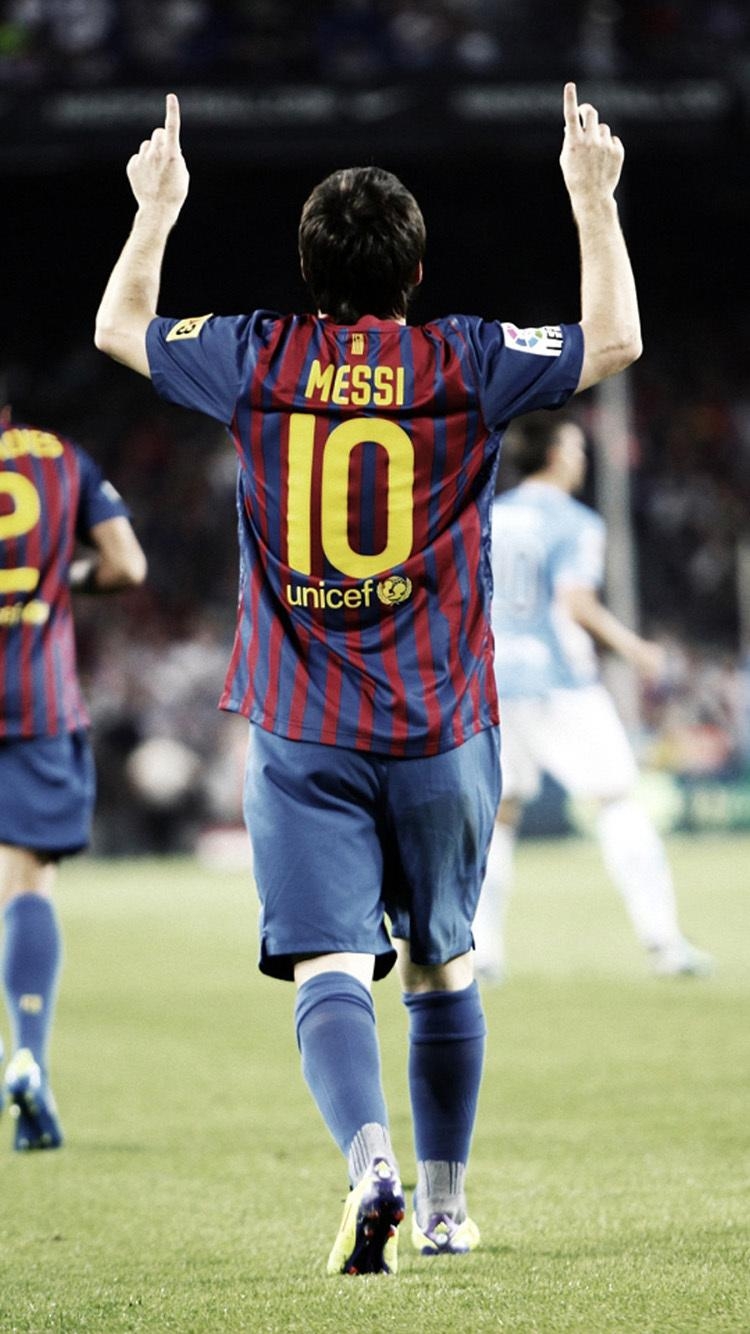 750x1340 Lionel Messi iPhone Background, Phone