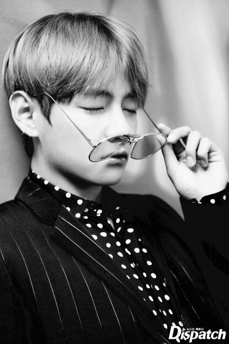 750x1130 BTS V black and white. Bts taehyung, Taehyung, Bts, Phone