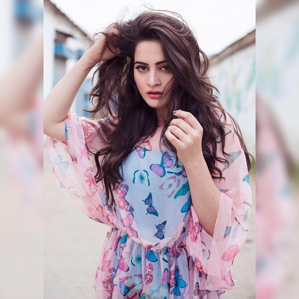 960x960 Aiman Khan's Biography. Portfolio. Image. Photo. HD Picture, Phone