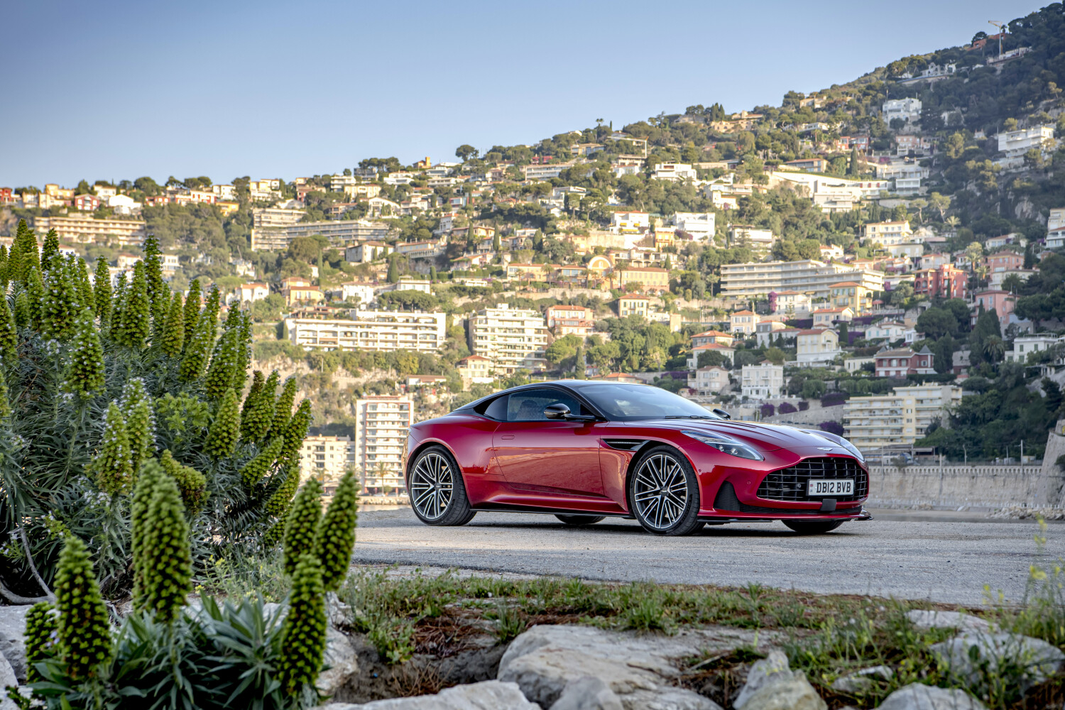 1500x1000 Aston Martin DB12, Desktop