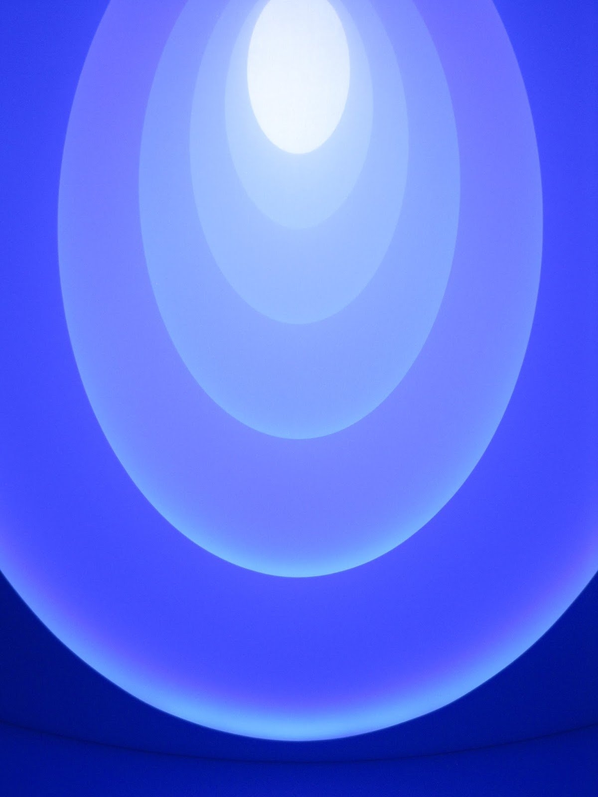 1200x1600 James Turrell's “Aten Reign” in violet, blue, and white, Phone