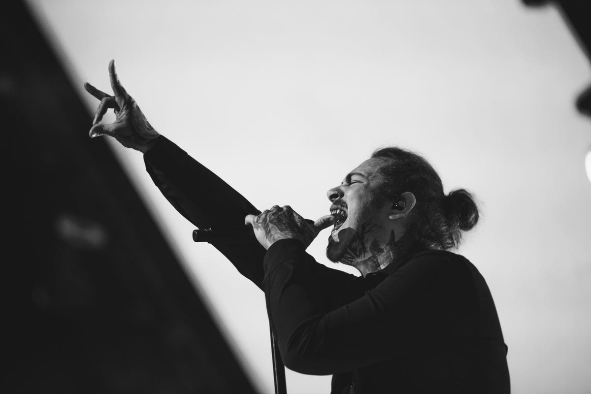 1200x800 Post Malone's 'Beerbongs & Bentleys' Opens At No. 1 With A Massive First Week, Desktop