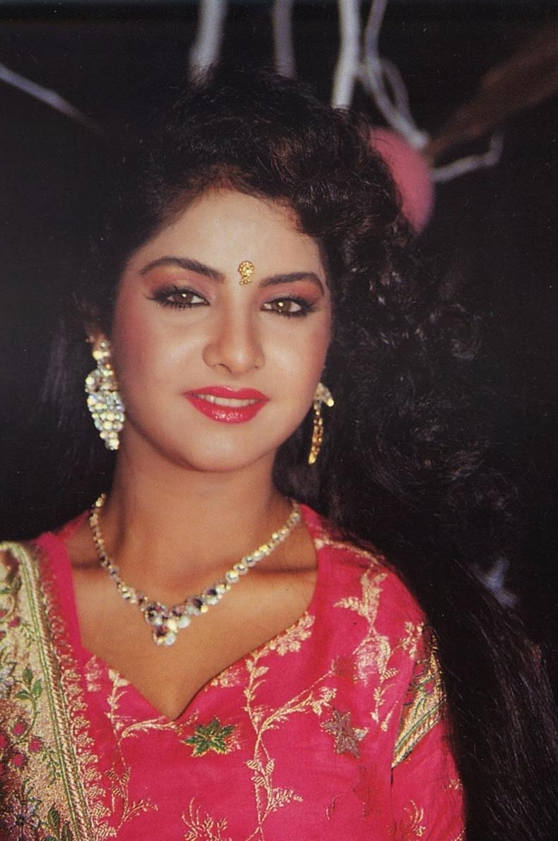 790x1200 Divya Bharti Wallpaper Download, Phone