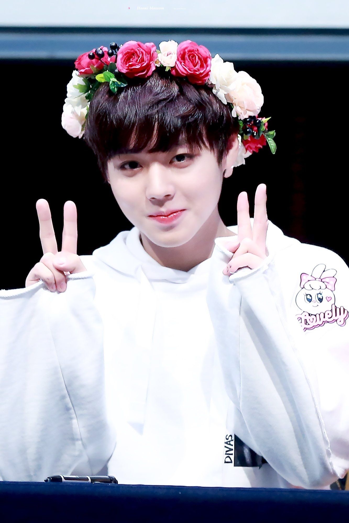 1340x2000 Park Jihoon Wallpaper Free Park Jihoon Background, Phone