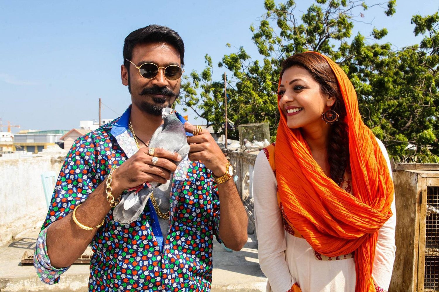 1500x1000 Maari Tamil Movie Stills Image Dhanush Kajal Aggarwal Onlookers, Desktop