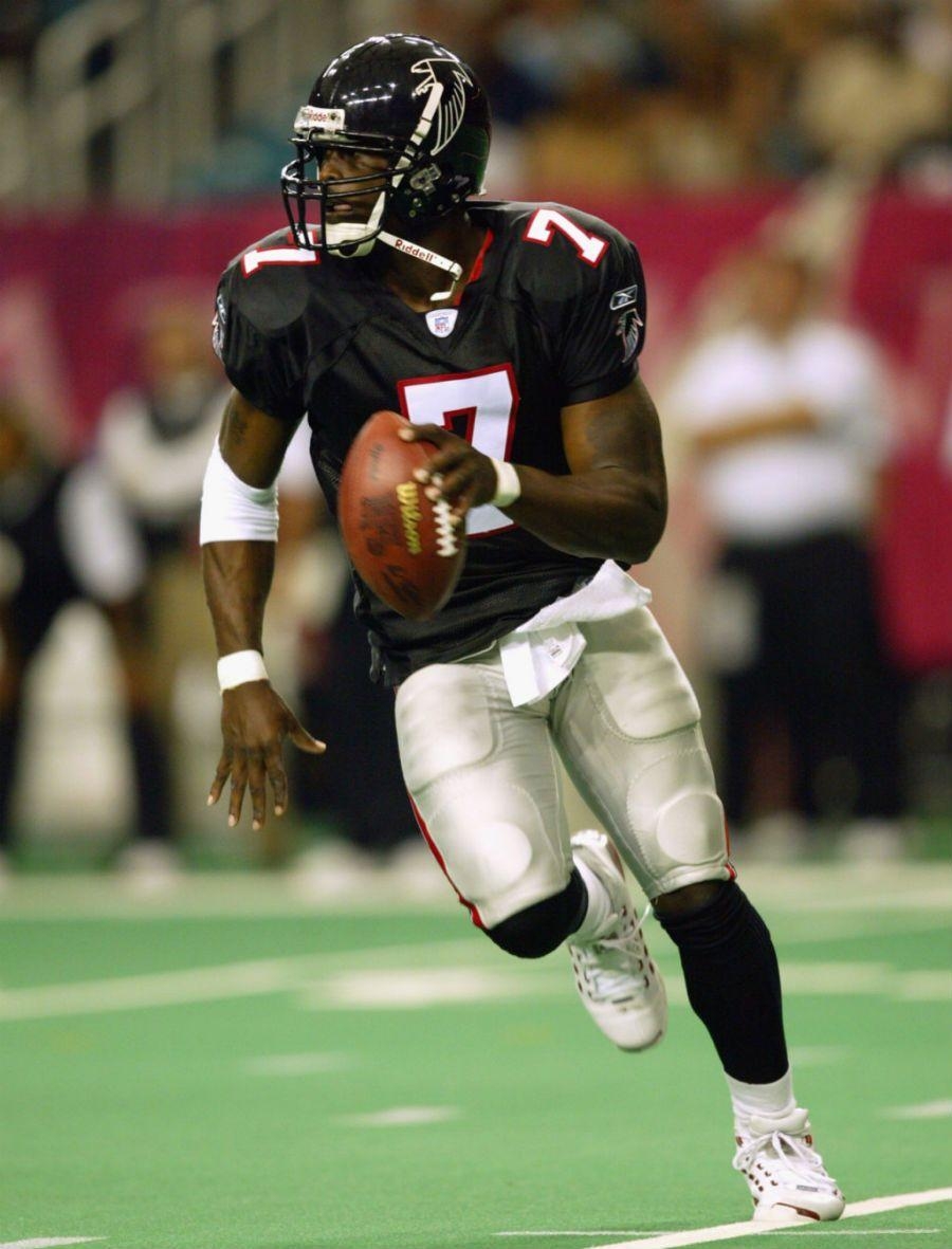 900x1190 HD Michael Vick Wallpaper and Photo. HD Celebrities Wallpaper, Phone