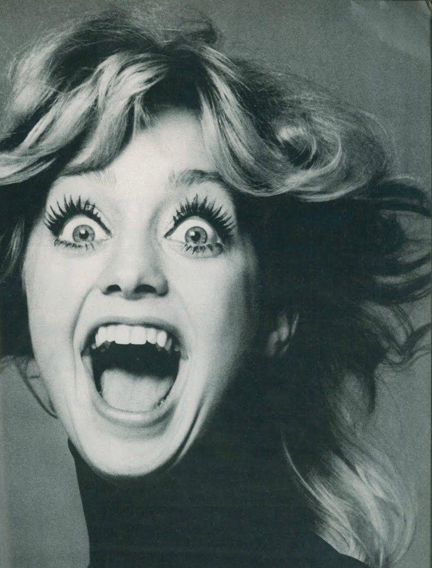 850x1110 Goldie Hawn wallpaper, Phone