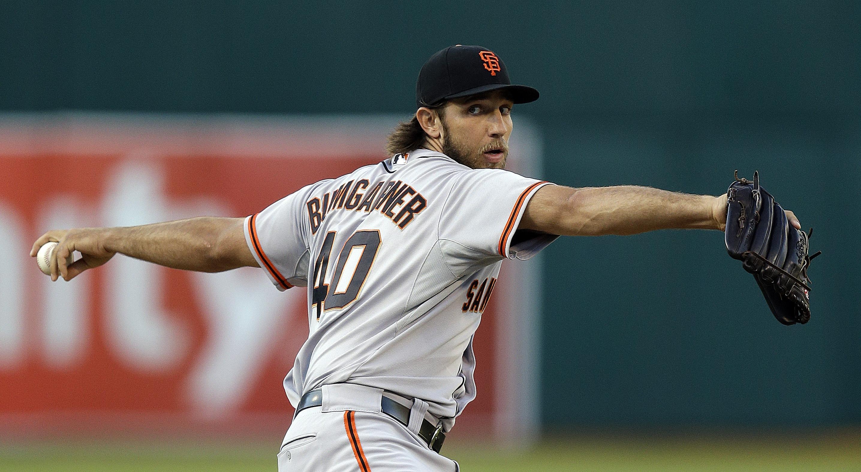 2880x1580 Bumgarner Nearly Throws Perfect Game Against Padres, Desktop