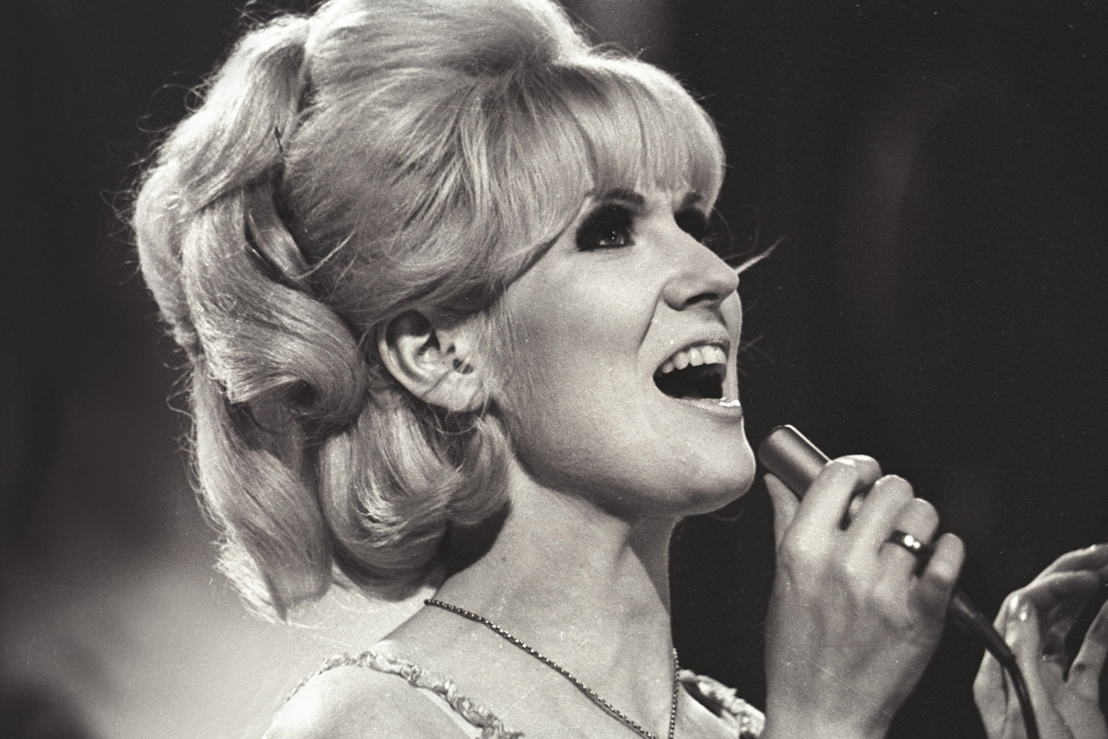 3610x2410 The life and childhood of the legend Dusty Springfield, Desktop