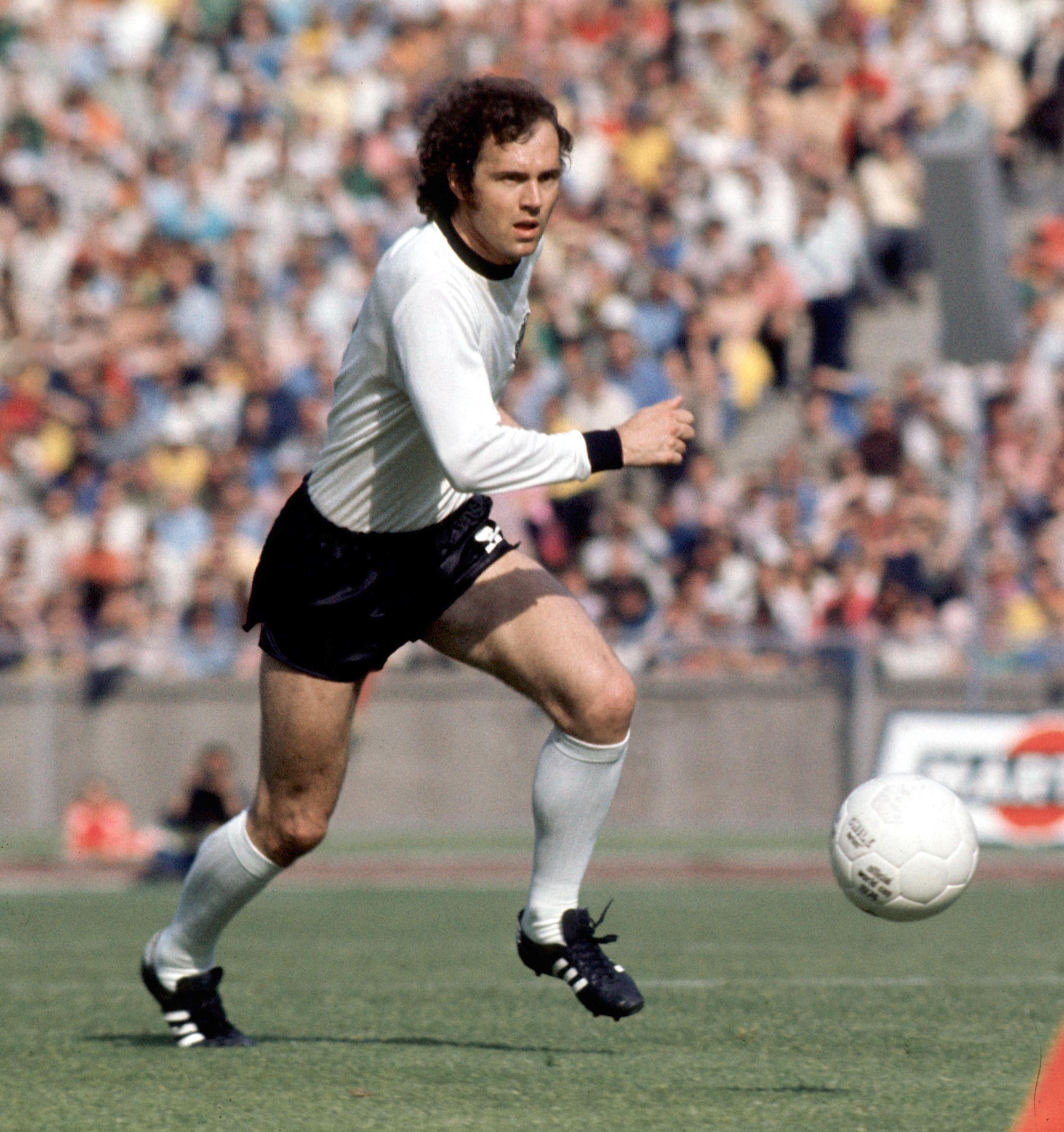 2370x2520 Countdown to Russia: Carlos Alberto's rocket to Franz Beckenbauer's, Phone