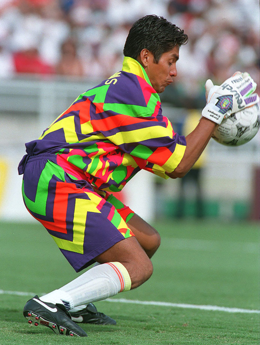 910x1200 Jorge Campos' Most Eclectic Uniforms, Phone