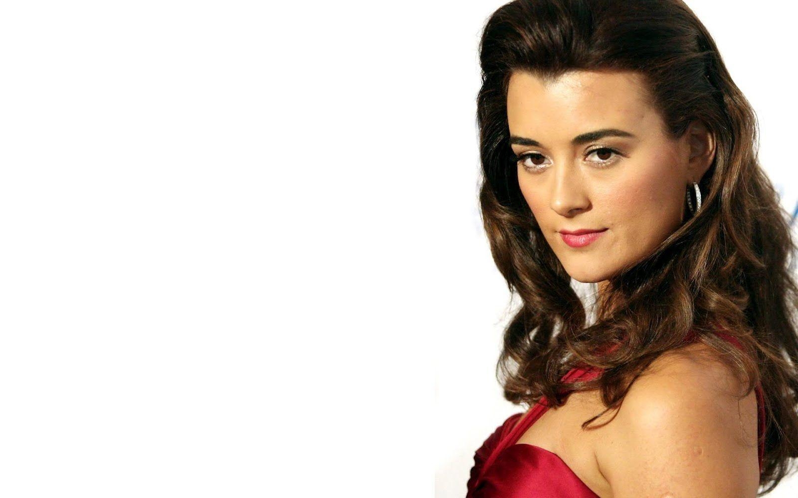 1600x1000 Cote De Pablo Wallpaper, Desktop