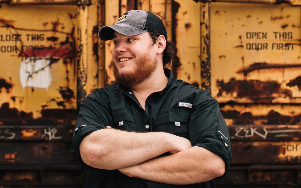 1280x800 Luke Combs. Carolina Country Music Fest, Desktop