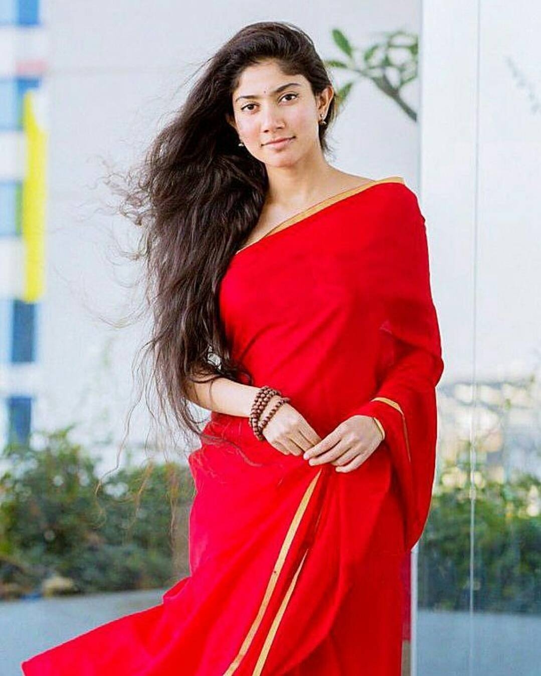 1080x1350 PHOTOS South Indian beauty Sai Pallavi's ethnic style statement presents her as the epitome of elegance, Phone