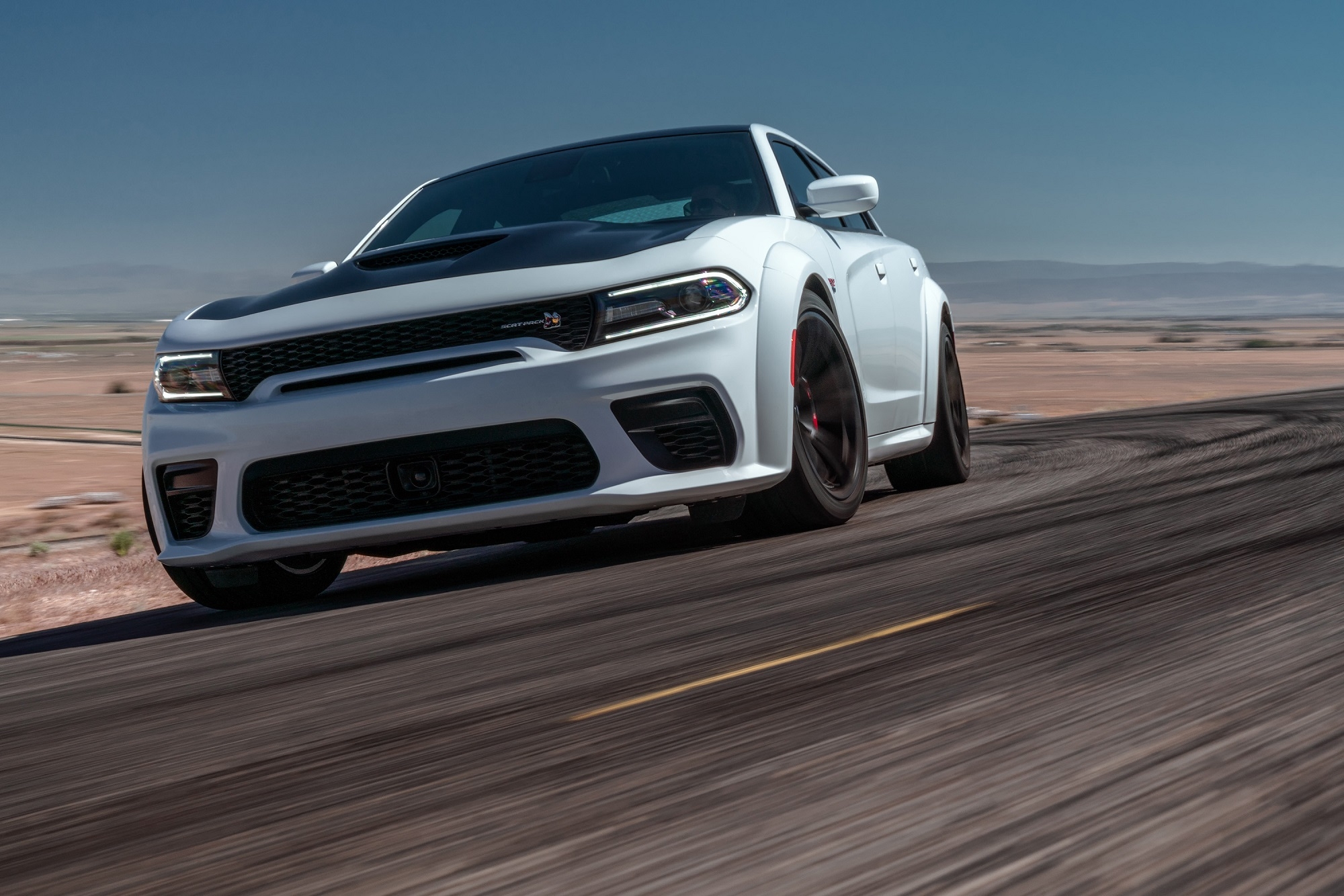 2000x1340 Things U.S. News Likes About the 2022 Dodge Charger, Desktop