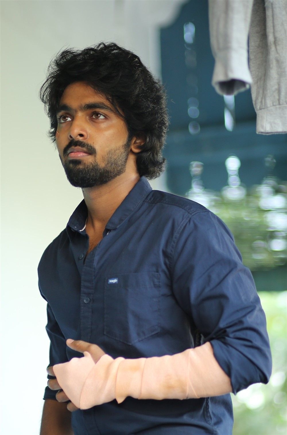 1000x1520 GV Prakash Bachelor Movie Stills, Image, Photo, Gallery, Phone