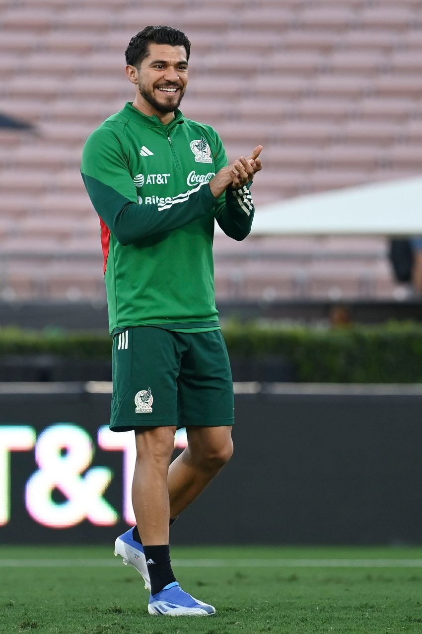 850x1280 Cuauhtémoc Blanco sobre el delantero en el Mundial: 'Ya está Henry, tenemos un buen goleador', Phone