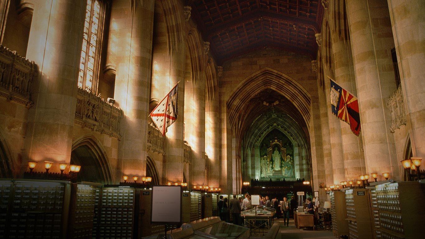 1370x770 Sterling Memorial Library of Yale University, New Haven, Connecticut, Desktop