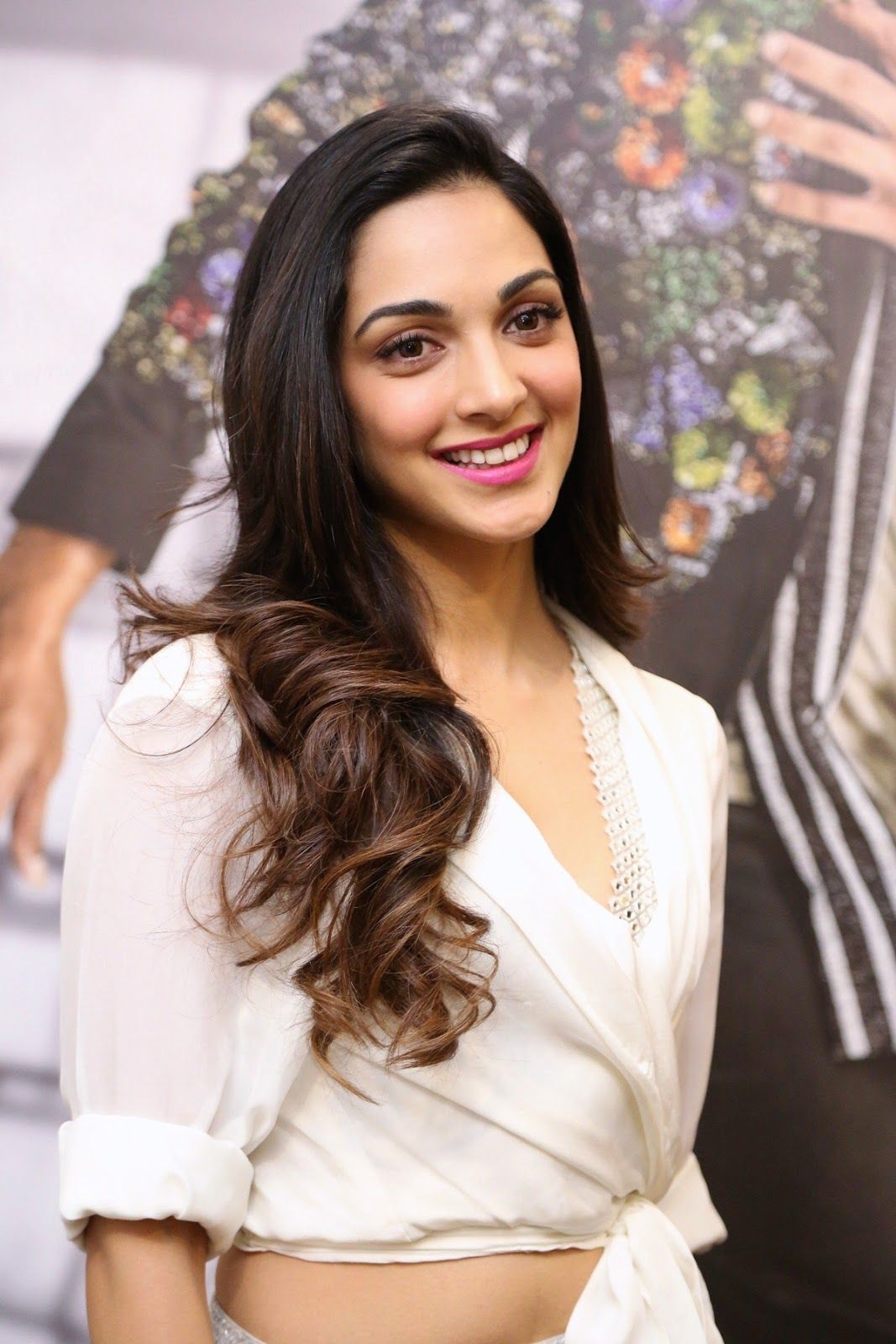 1070x1600 Kiara Advani HD Wallpaper Download, Phone