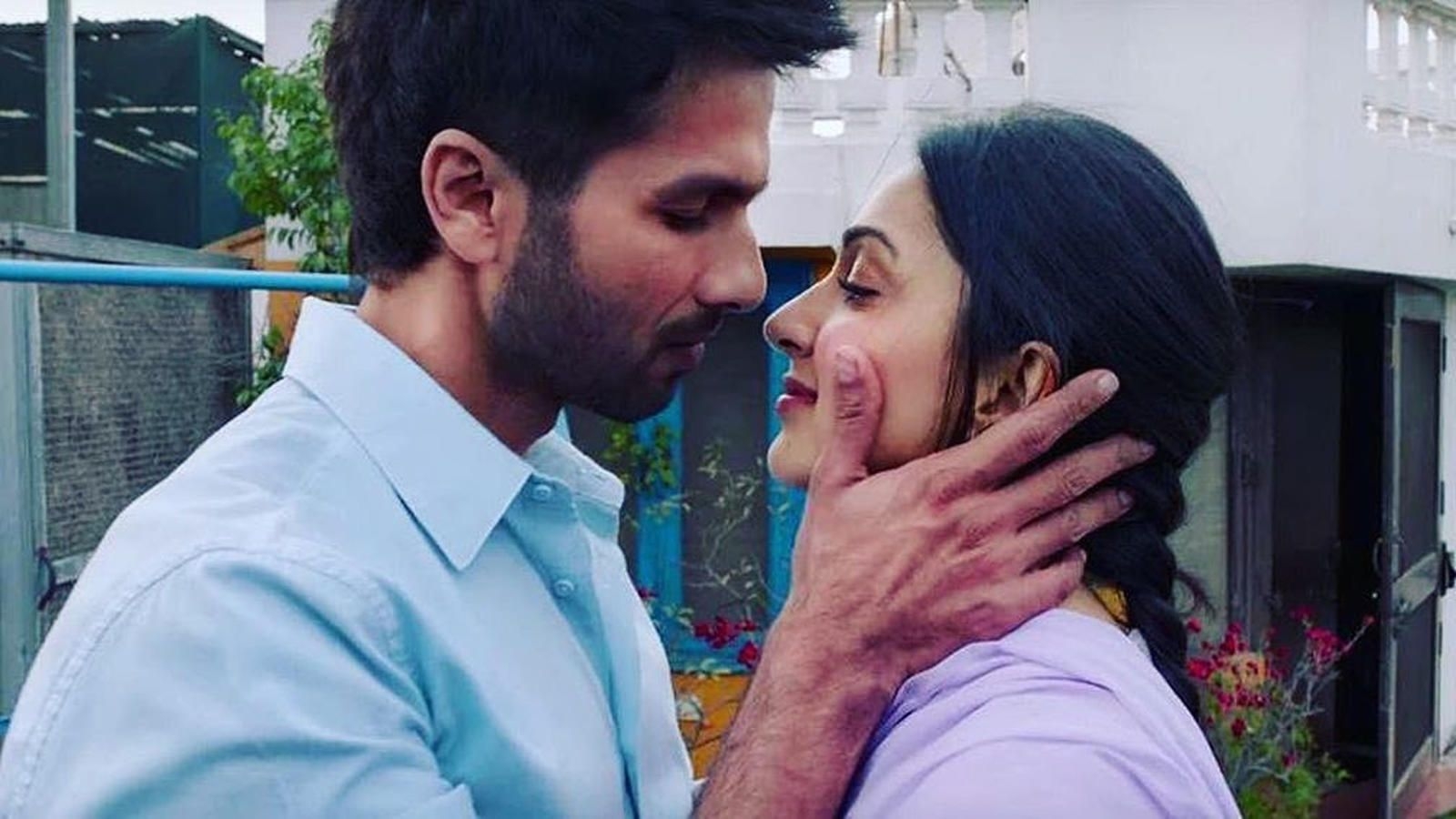 1600x900 Shahid Kapoor and Kiara Advani starrer 'Kabir Singh' witnesses, Desktop