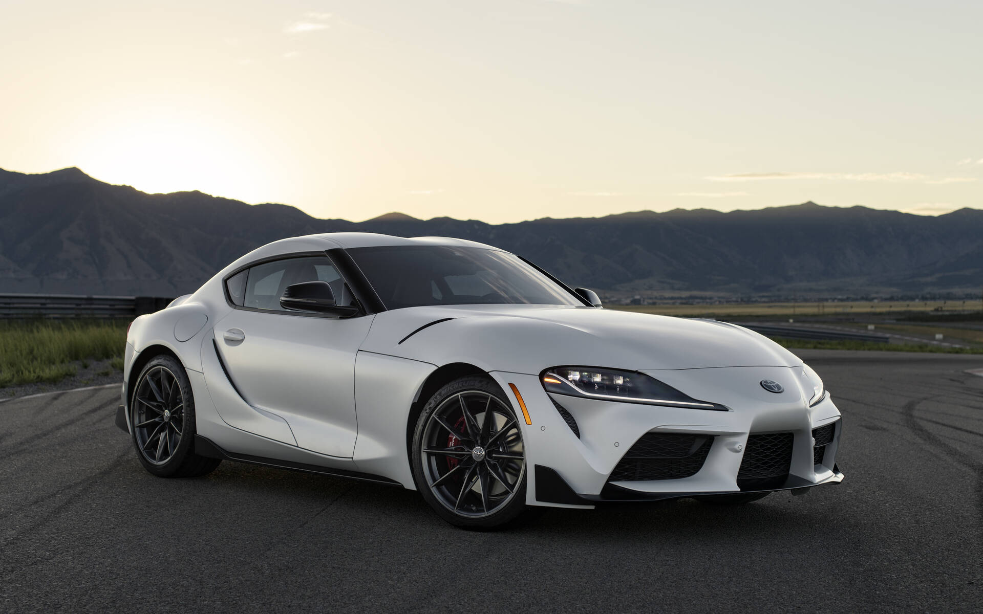 1920x1200 2023 Toyota GR Supra, reviews, picture galleries and videos Car Guide, Desktop