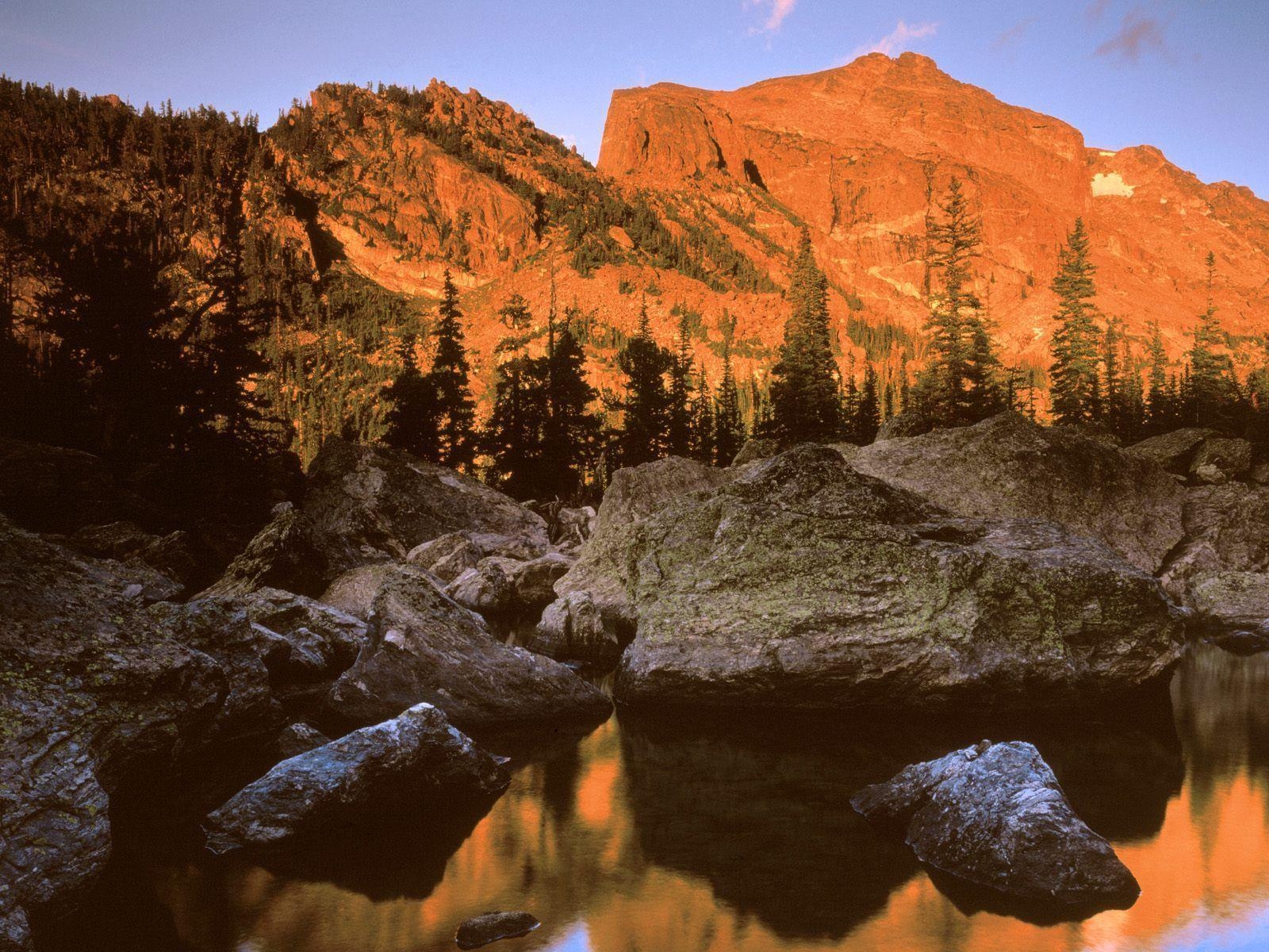 1600x1200 Hallett Peak Rocky Mountain National Park Colorado US Travel, Desktop