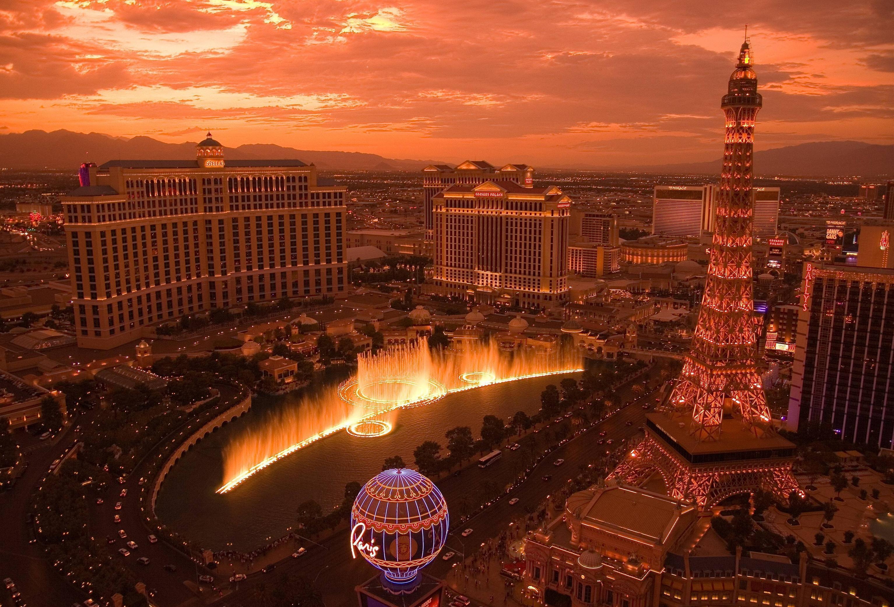 3070x2090 Las Vegas Wallpaper 2015 At Night Wallpaper. liviniawalls, Desktop