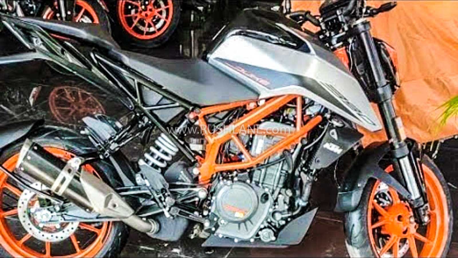 1600x900 BS6 KTM Duke 390 arrives at dealer, Desktop