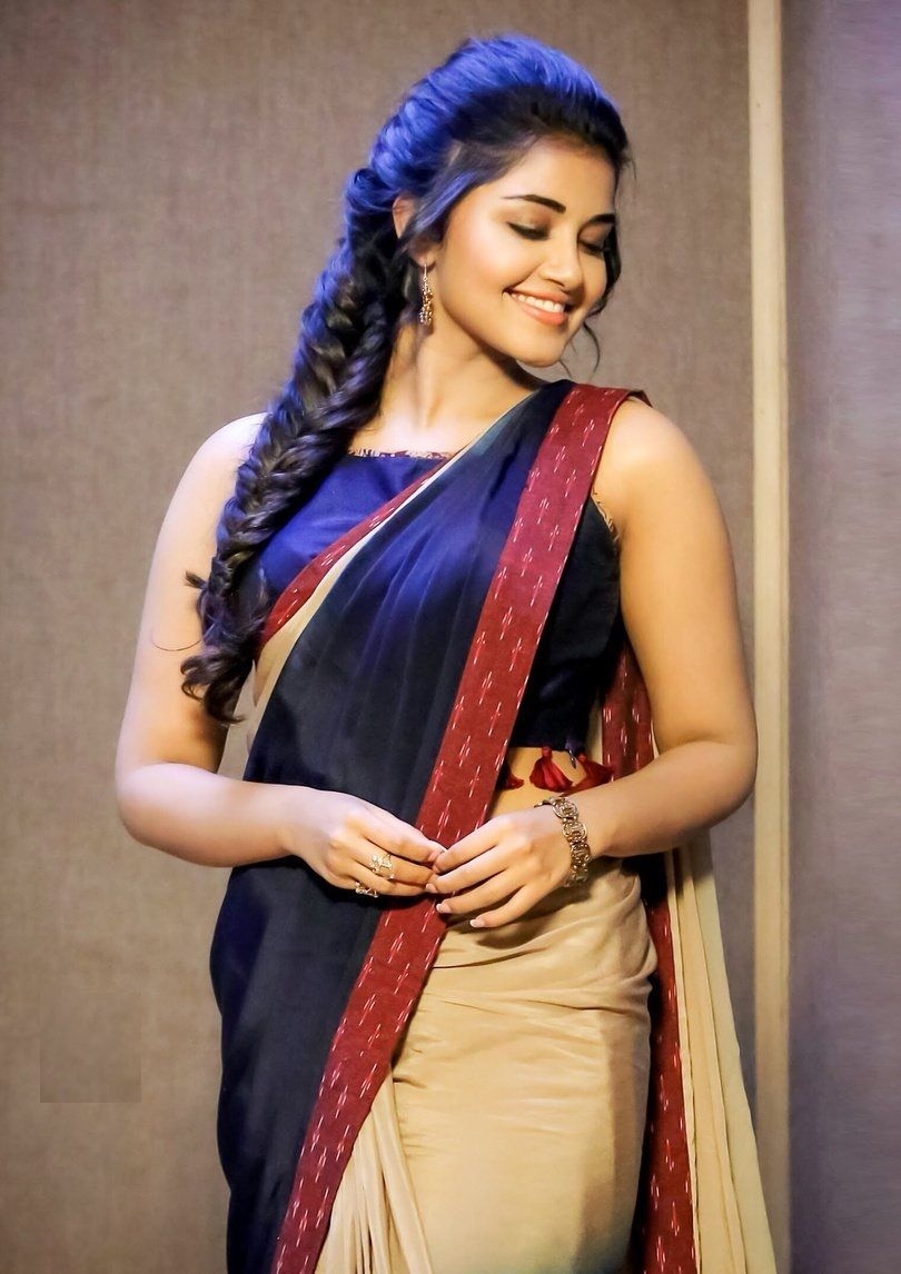 810x1150 Anupama Parameswaran Hot Photo, Phone