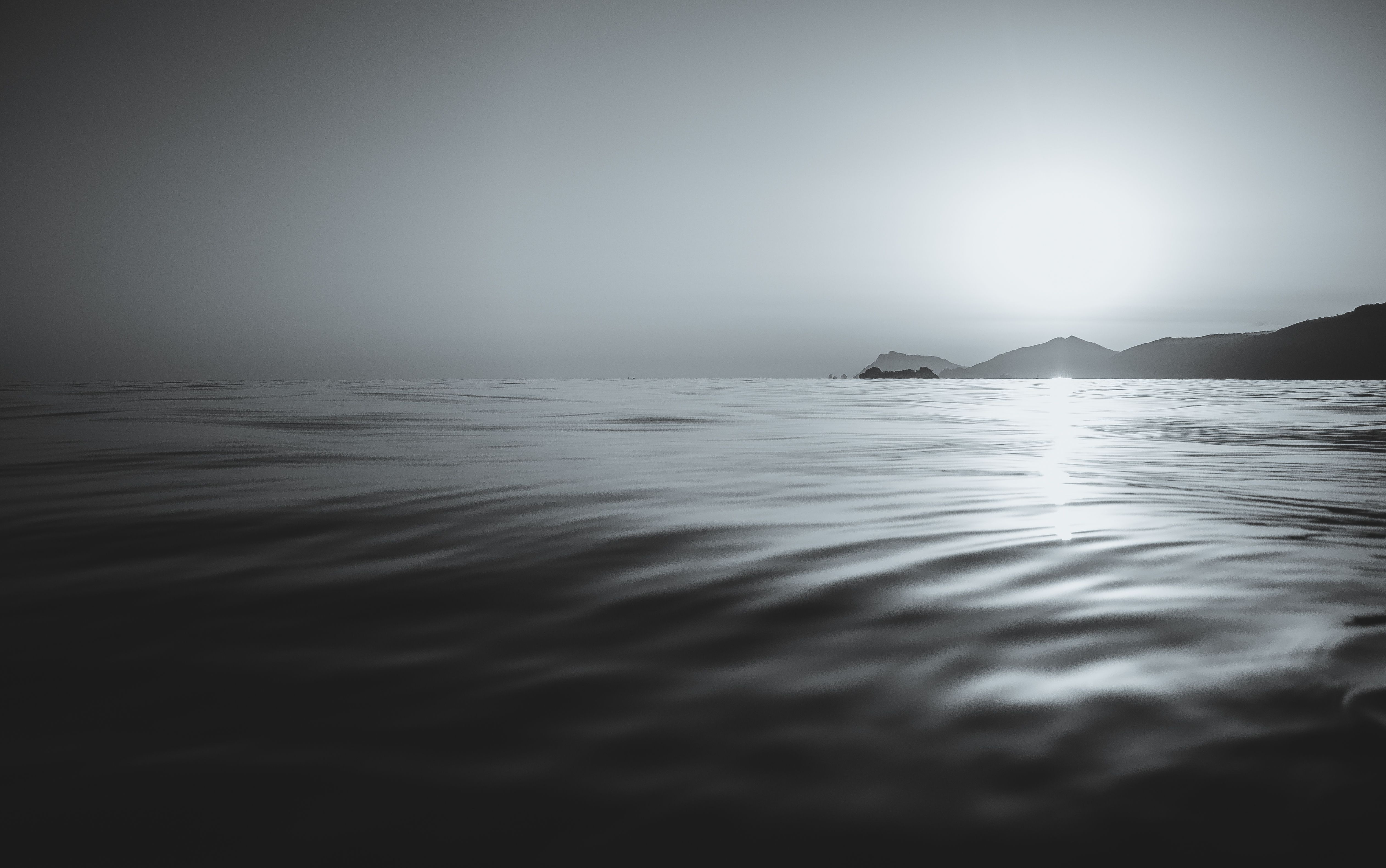 5050x3170 Black and white Calm Coast Islands Sea Sunset Waves 4K wallpaper, Desktop