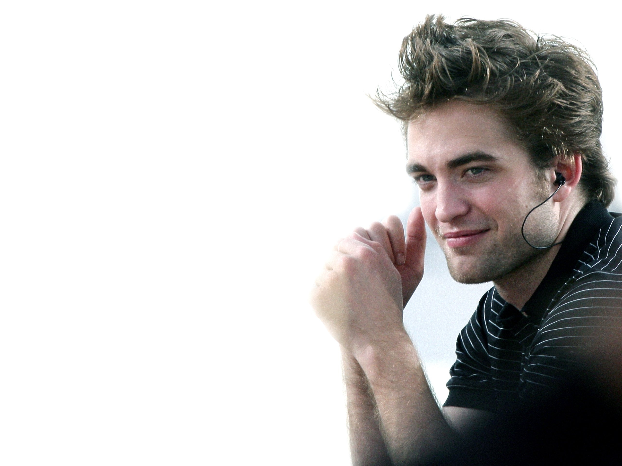 2560x1920 Robert Pattinson Wallpaper HD #UG86846, Desktop