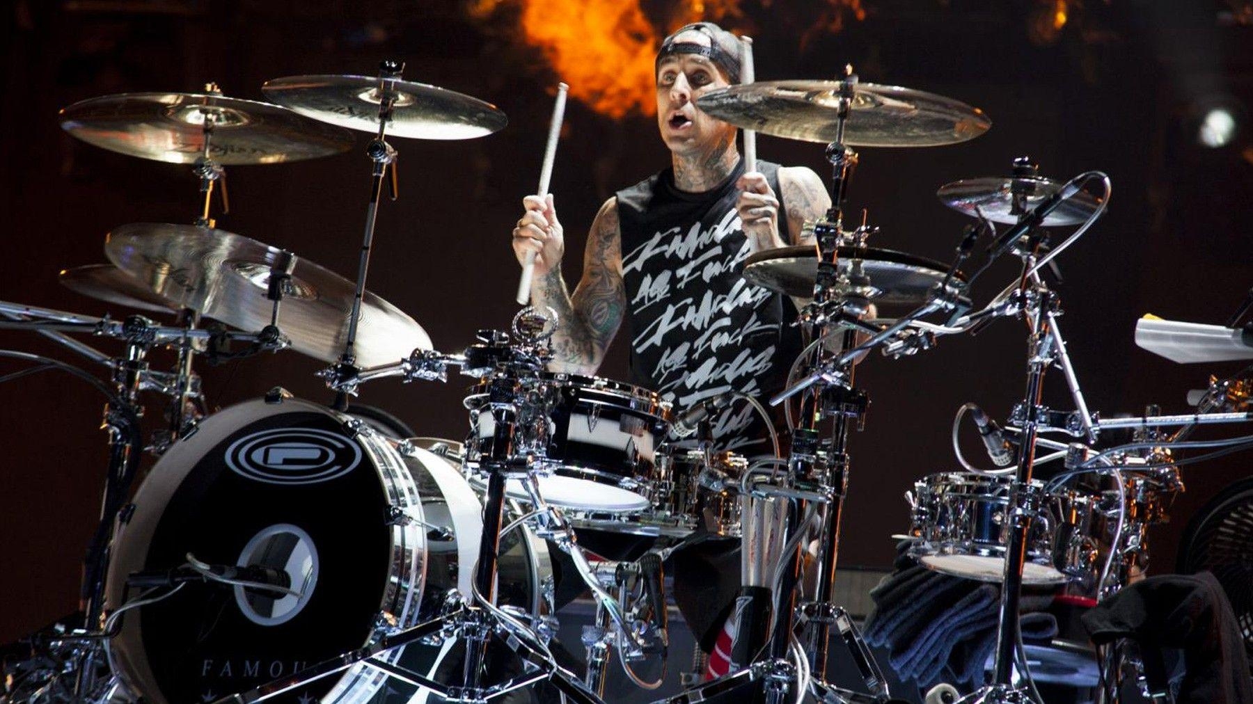 1800x1020 Blink 182's Travis Barker joins Antemasque, Desktop